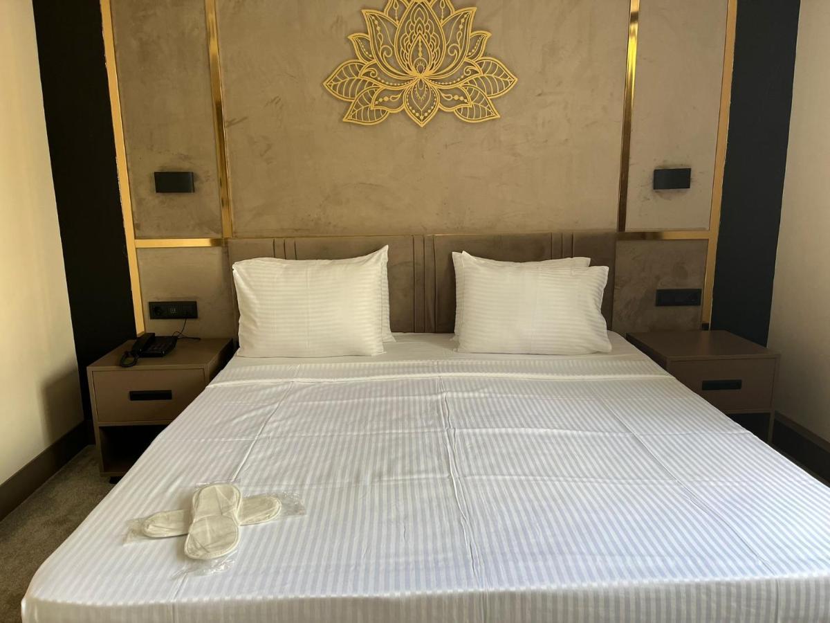 Istanblu Hotel Atasehir Estambul Exterior foto