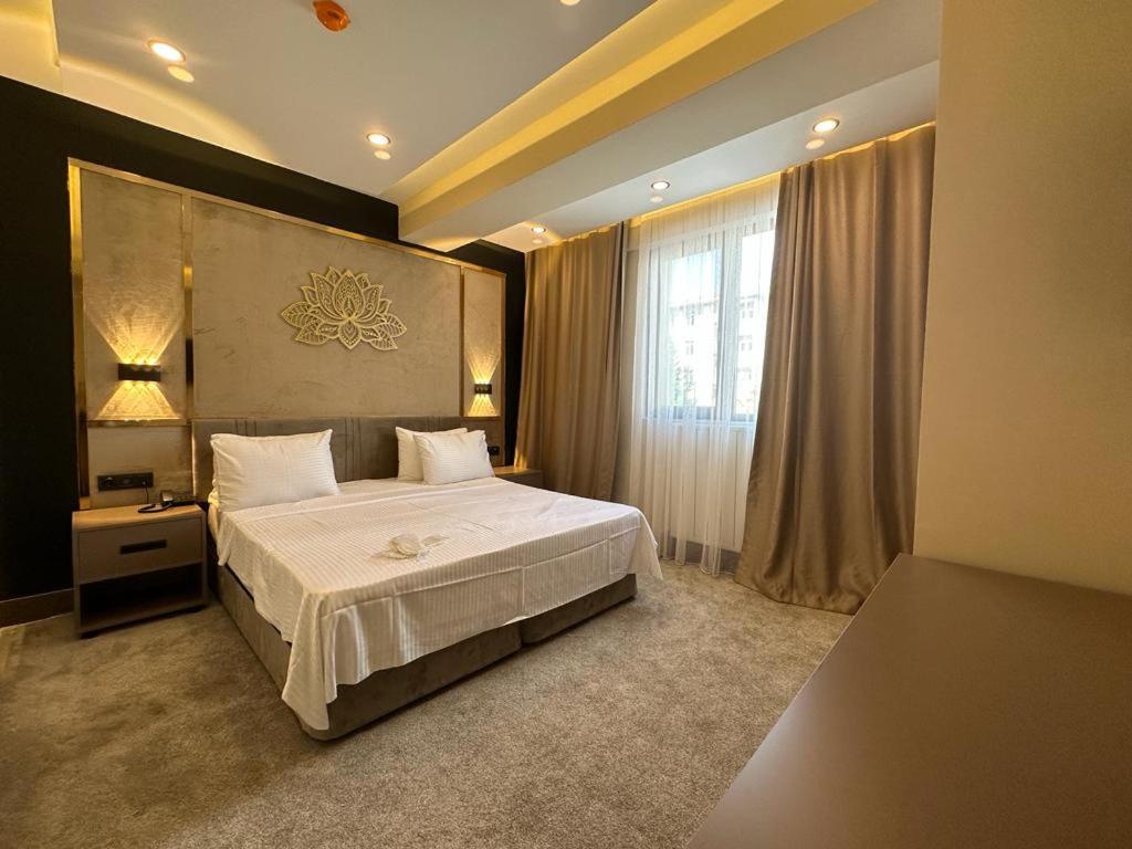 Istanblu Hotel Atasehir Estambul Exterior foto