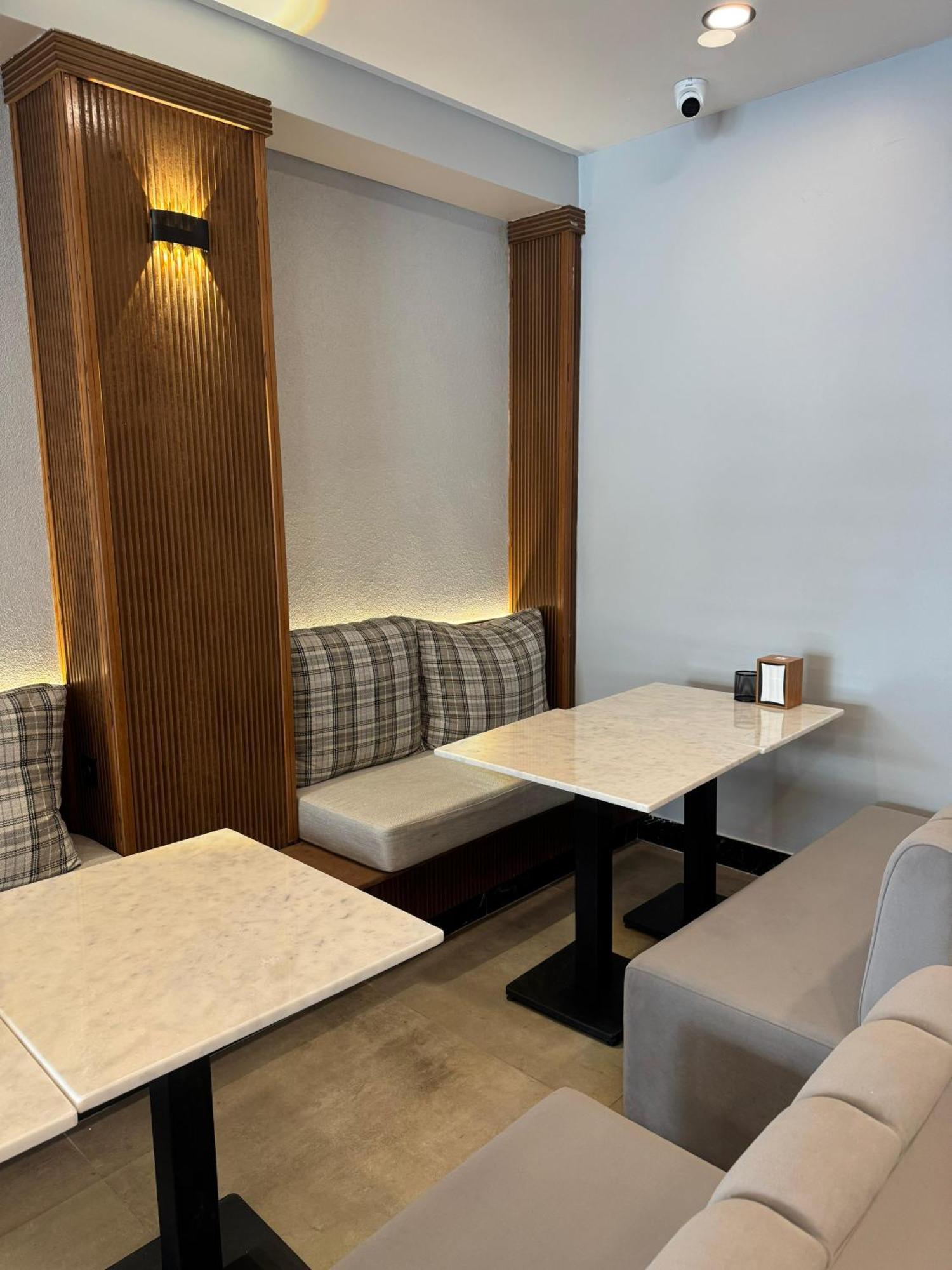 Istanblu Hotel Atasehir Estambul Exterior foto