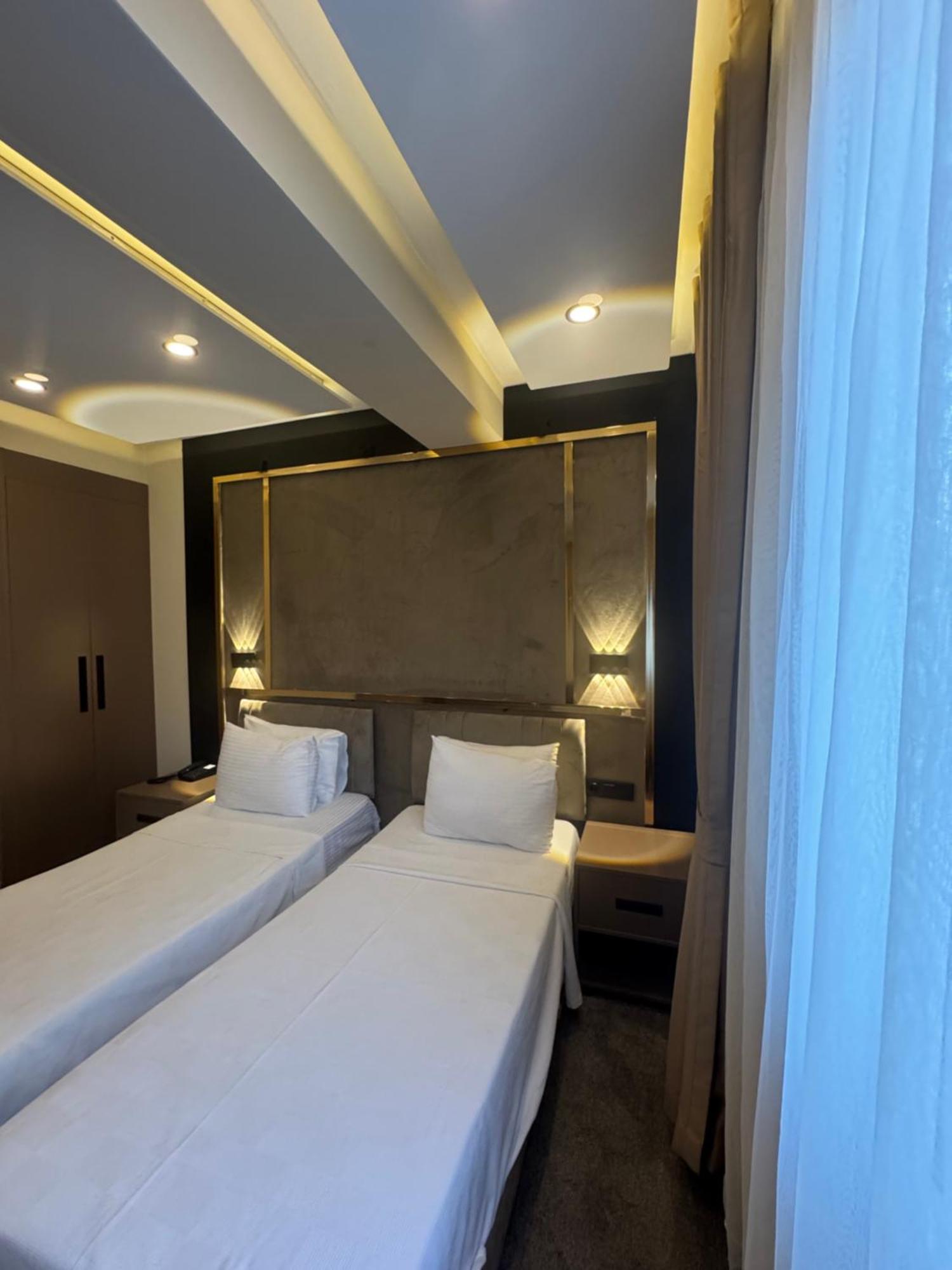 Istanblu Hotel Atasehir Estambul Exterior foto